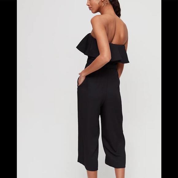 Aritzia Babaton Flutter Jumpsuit. - Picture 3 of 9